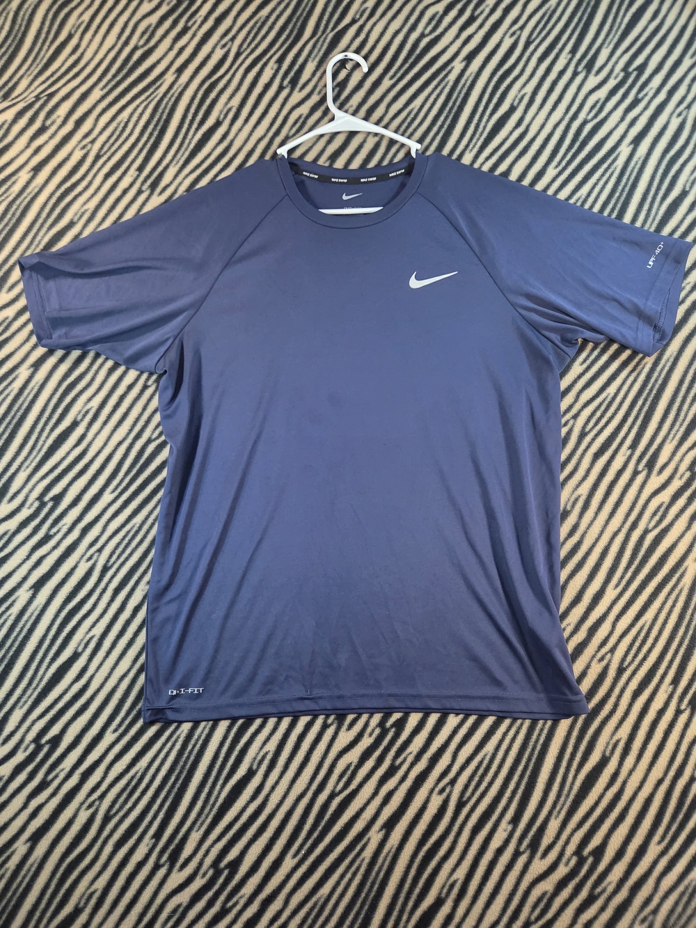 Nike Swim Men's Essential Dri-FIT UV UPF 40+ Short Sleeve Hydroguard T-Shirt